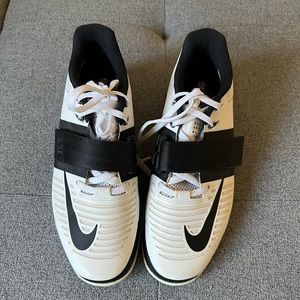 Nike romaleos 3 in white